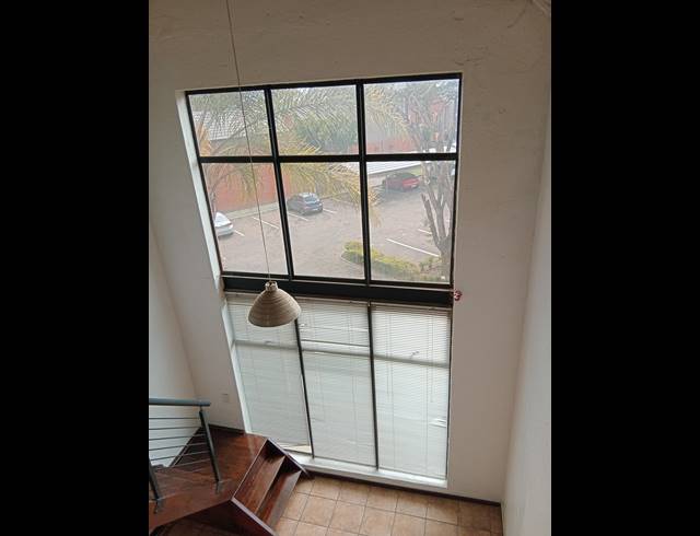 1 BEDROOM APARTMENT TO LET IN DARRENWOOD